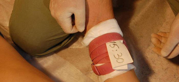 Оказание первой медицинской помощи при кровотечениях и ранениях